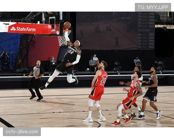 雄鹿主场对阵鹈鹕:攻防节奏趋缓,比赛或导向小分